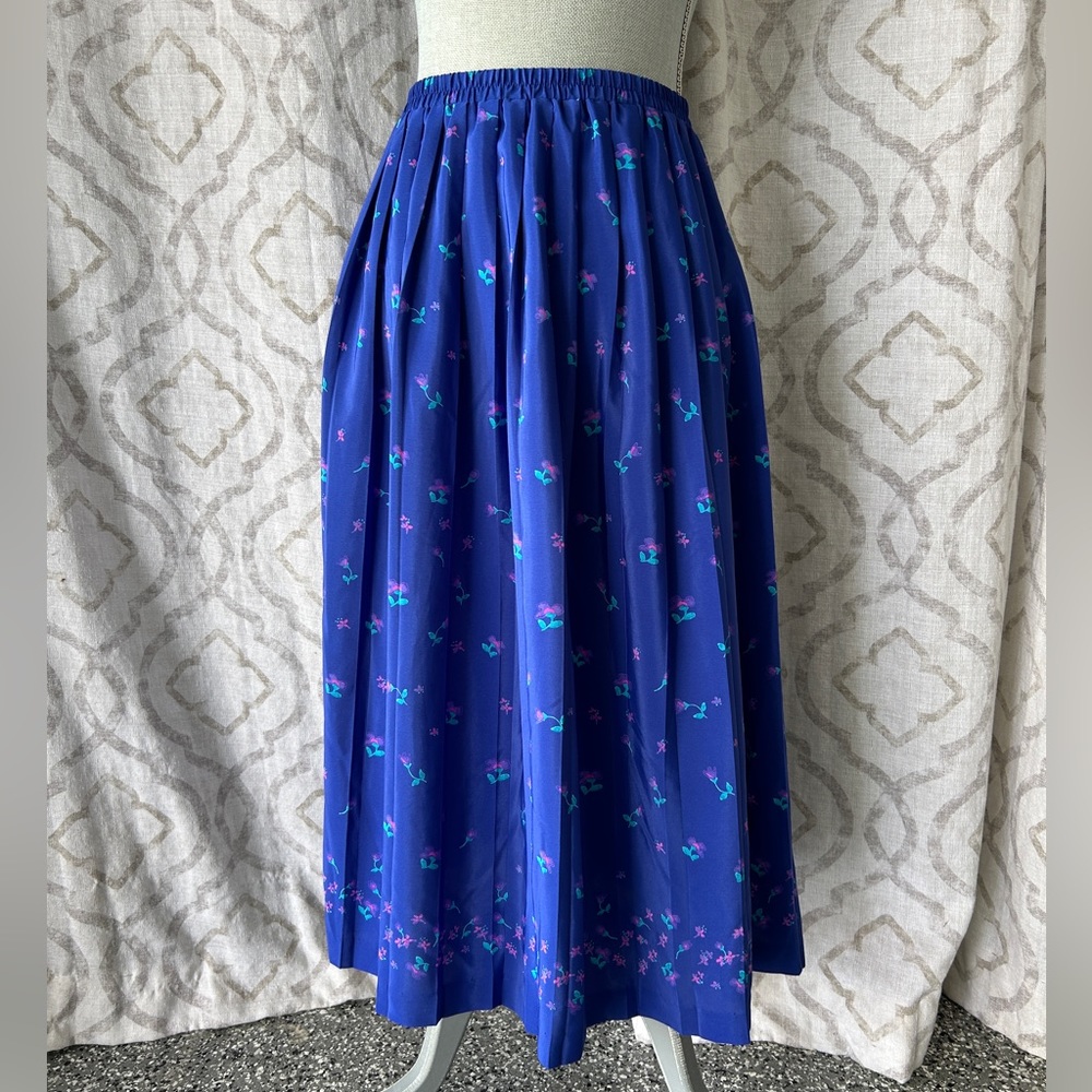 Leslie Fay Floral Blue midi skirt